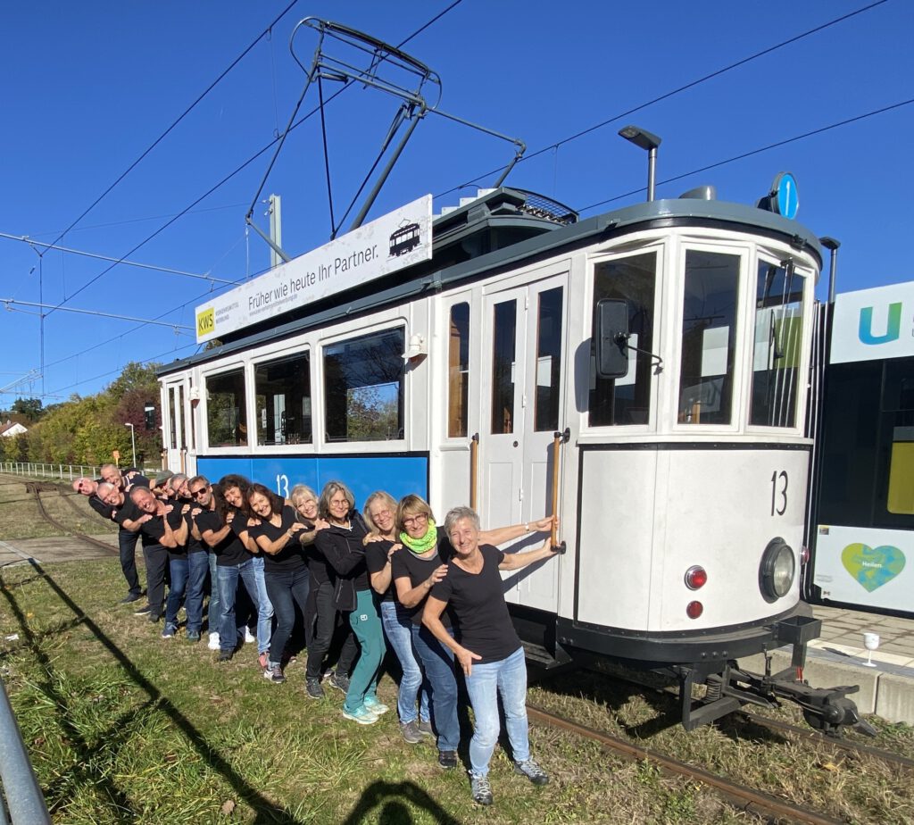 TW13 Straßenbahn-Triebwagen (BJ. 1905) für 20 Personen (14 Sitzplätze)